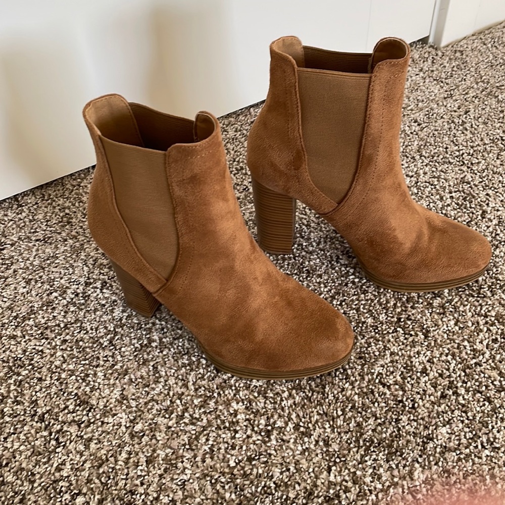 Shein brown healed boots